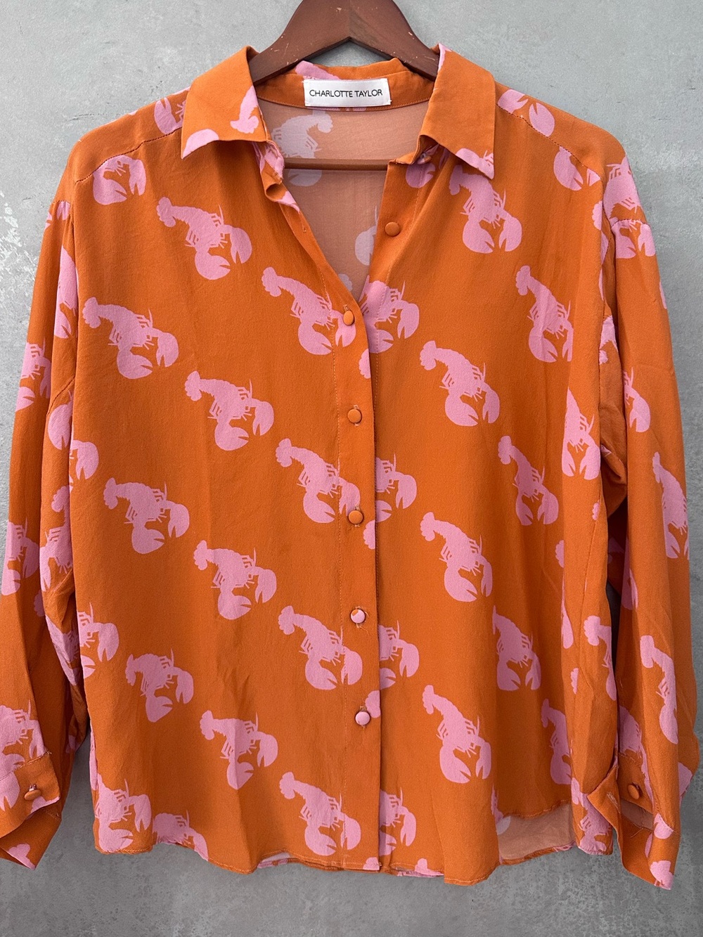 Charlotte Taylor silk pink orange lobster button down s/m